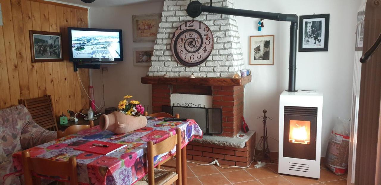 Casa Vacanze Mingos Lodio Di La Carpineta Kültér fotó